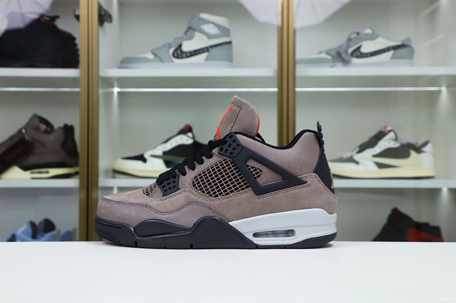 4 RETRO 'TAUPE JORDAN HAZE' AIR 0215